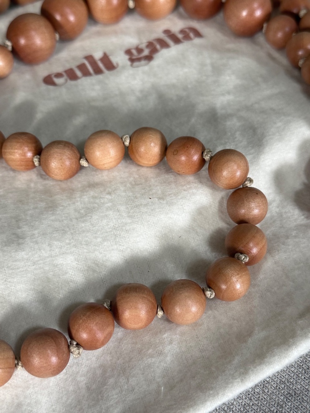 cult gaia wooden bead necklace in warm brown with gold clasp - Picture 11 of 12